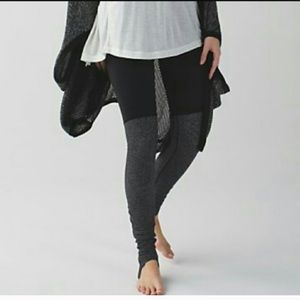 Lululemon wunder under stirrup pants. Size 4